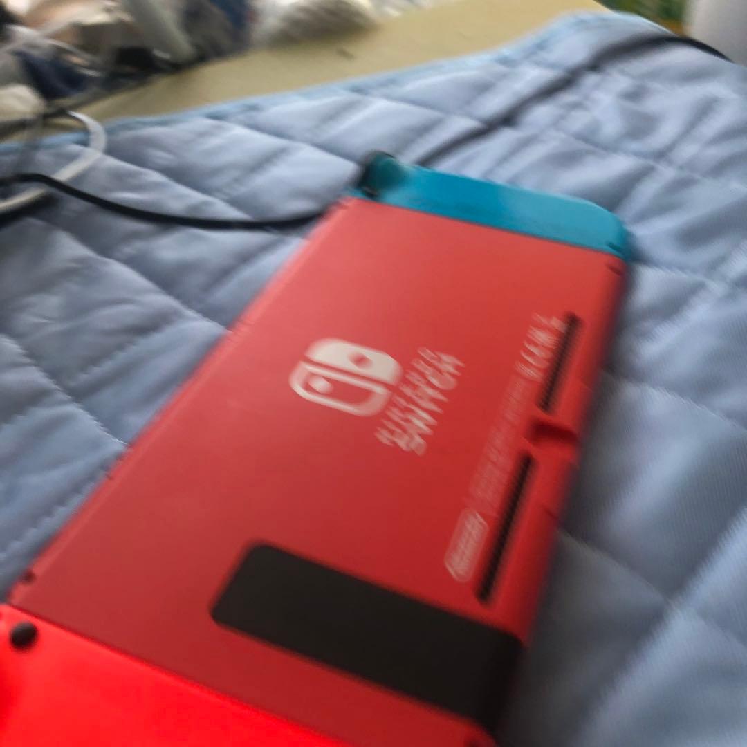 Nintendo Switch 本体のみ　マリオレッド