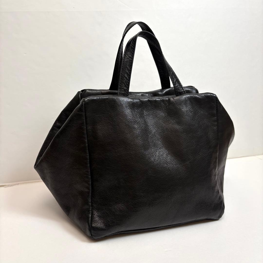 レバジック　les basiques レザースクエアバッグ　ブラック