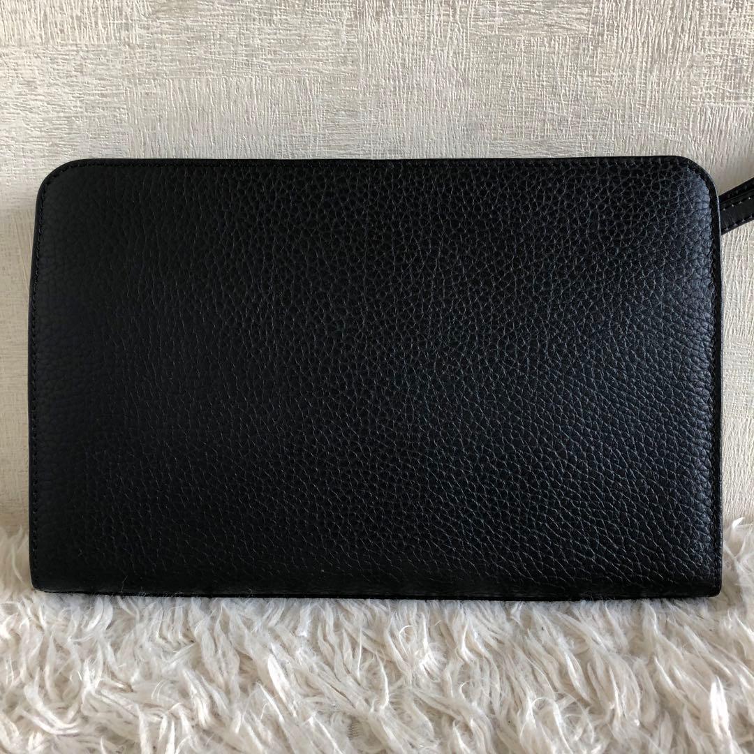 【未使用級】バーバリー　セカンドバッグ　クラッチバッグ　黒　本革　ノバチェック