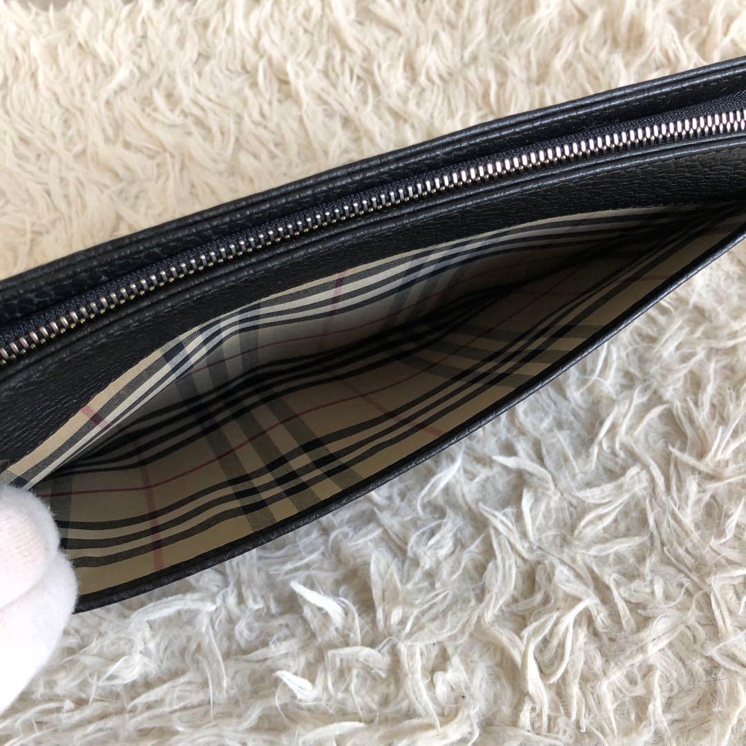 【未使用級】バーバリー　セカンドバッグ　クラッチバッグ　黒　本革　ノバチェック