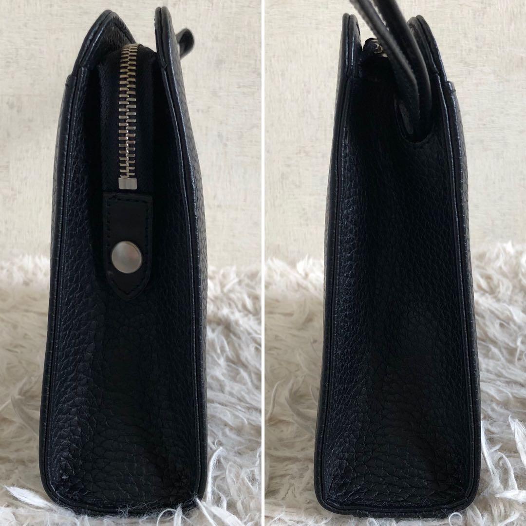 【未使用級】バーバリー　セカンドバッグ　クラッチバッグ　黒　本革　ノバチェック