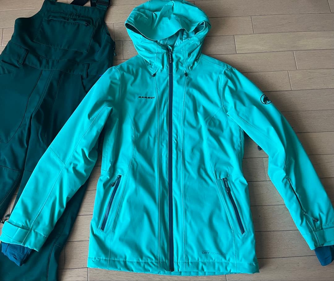 MAMMUT ジャケットとBurtonビブパンツ Sサイズ　スキーウェア