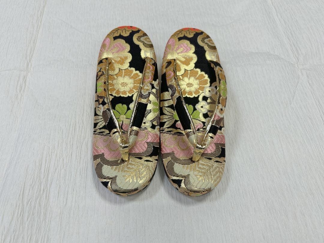 七五三セット　祝帯ペアセット　黒・金　Lサイズ（中～大）　草履21cm　箱入り