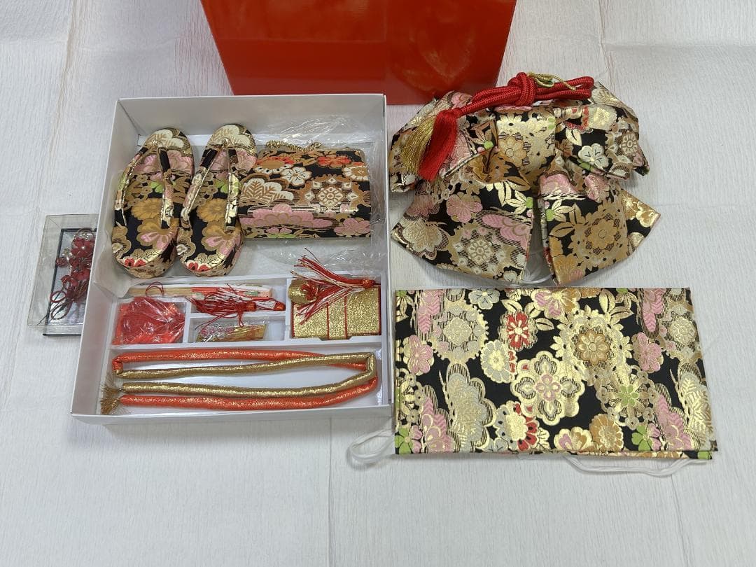 七五三セット　祝帯ペアセット　黒・金　Lサイズ（中～大）　草履21cm　箱入り