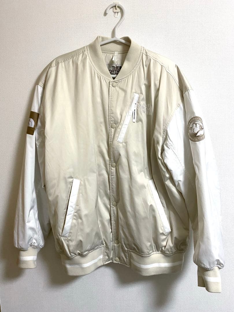 ノースフェイス ホワイトレーベル 　Мサイズ スタジャン
