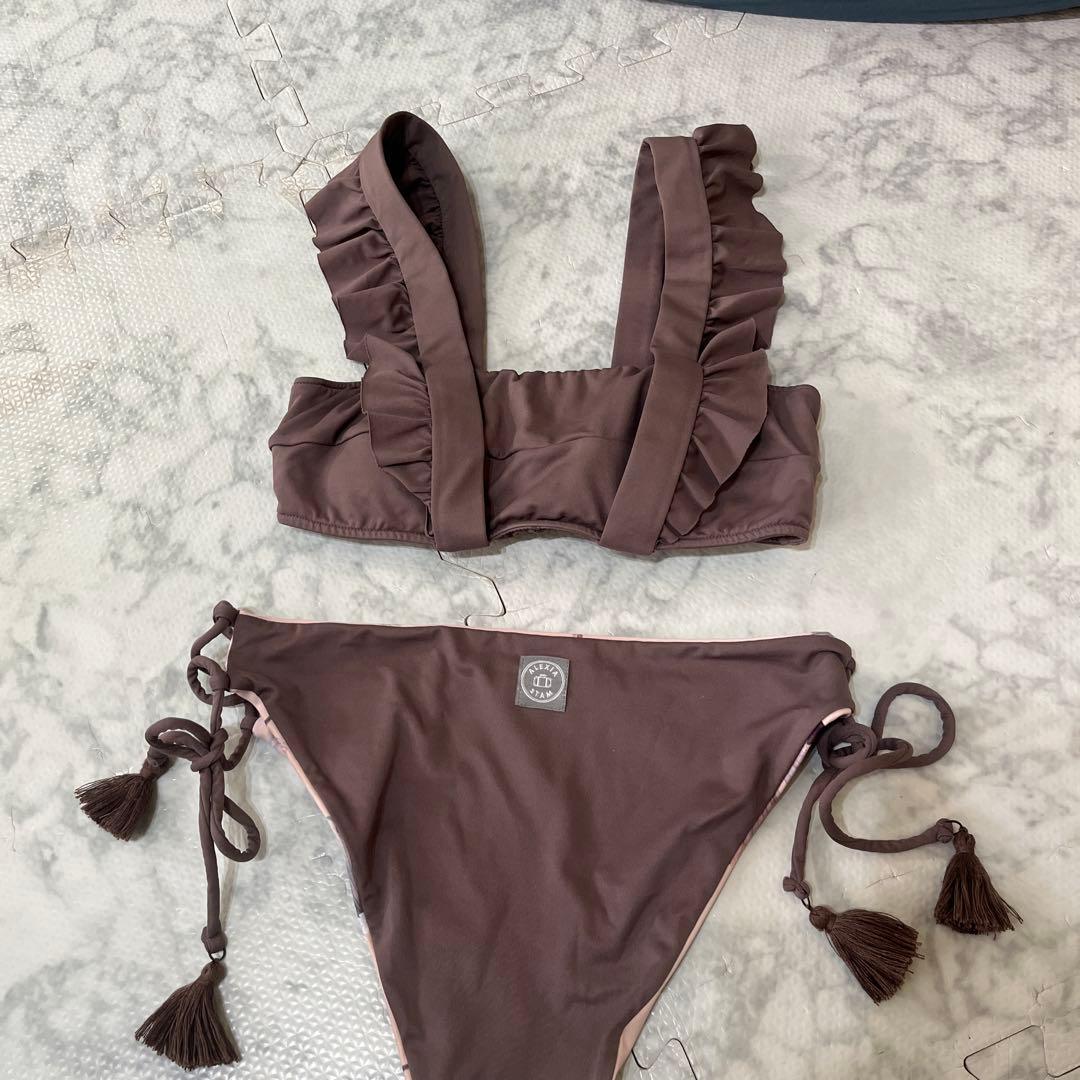 フリル付き花柄セパレート水着