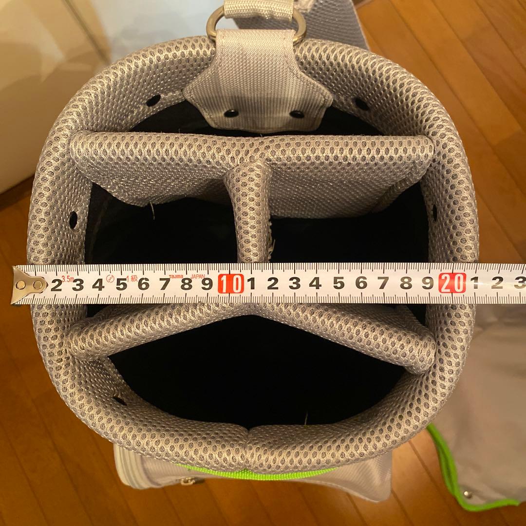 新品　未使用　キャディーバック　テーラーメイド　男女兼用デザイン　9インチ