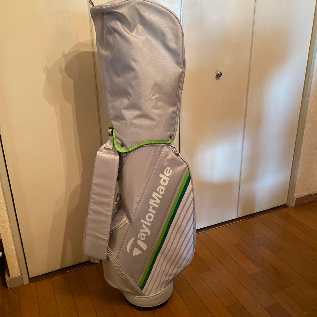 新品　未使用　キャディーバック　テーラーメイド　男女兼用デザイン　9インチ