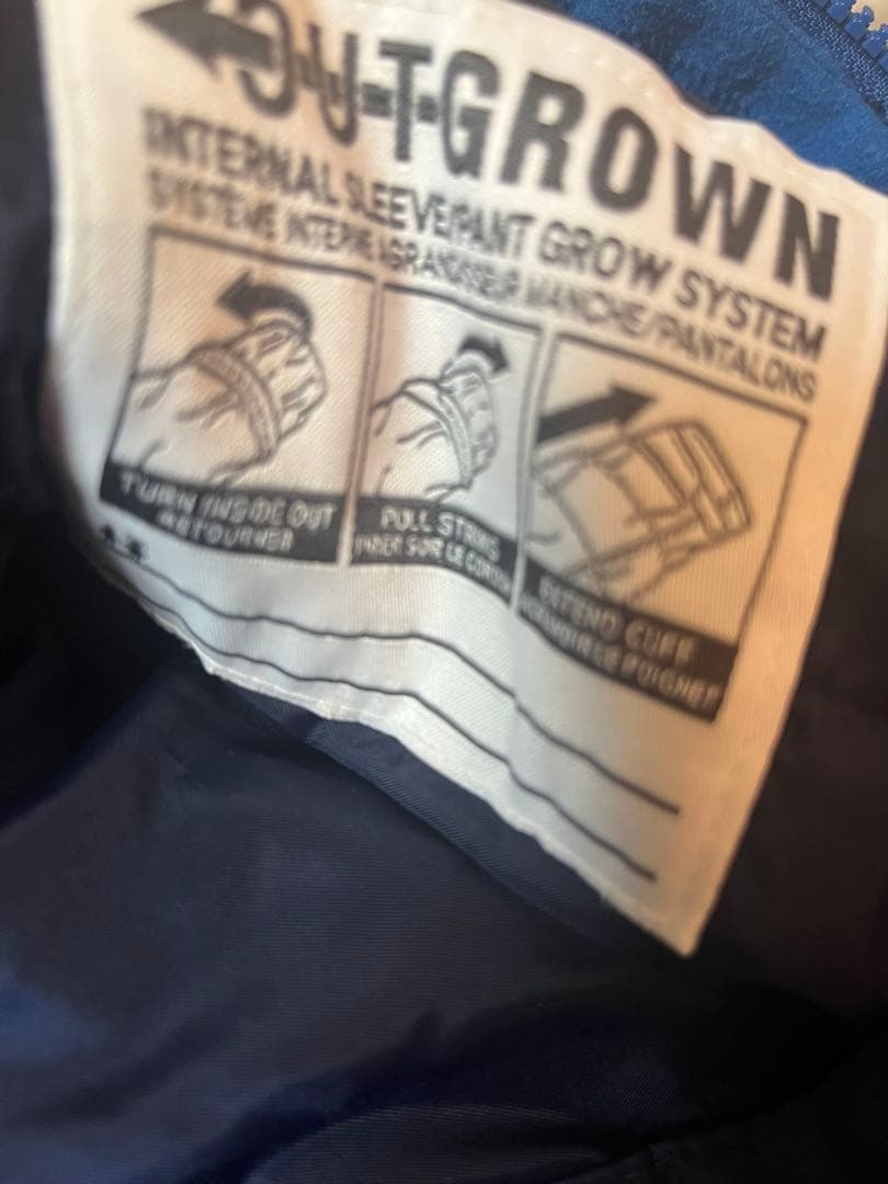 超美品　コロンビア　スキーウェア　キッズ　3T 幾何学柄