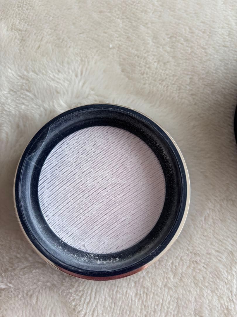 7回使用　クレ・ド・ポー・ボーテ プードルトランスパラントn 1 ライト