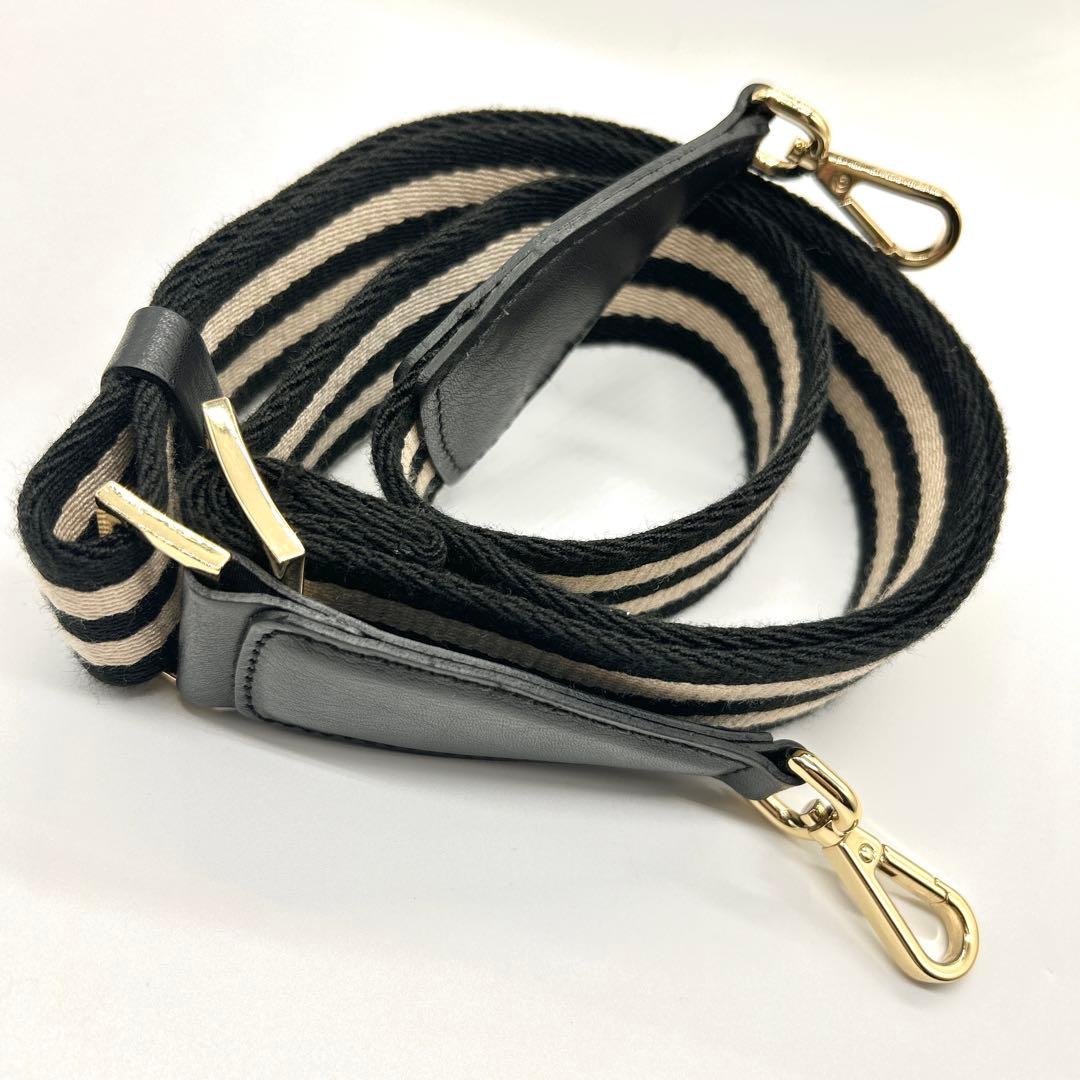 yuppiジャンニキアリーニ カゴバッグ バケツショルダーバッグ ブラック