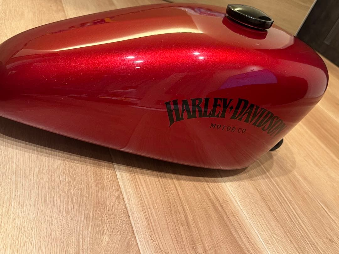 【スポーツスター 】純正タンク　ハーレーダビッドソン　xl883 xl1200