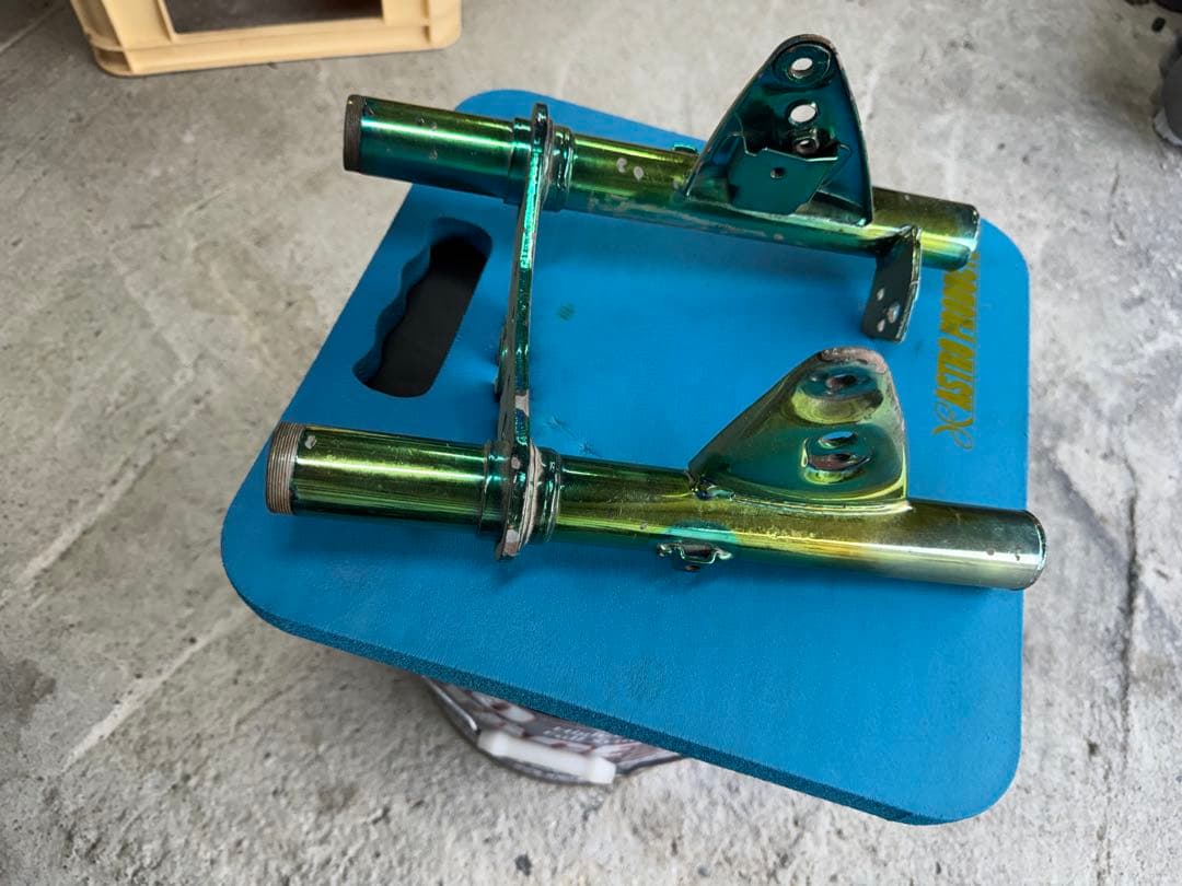 ホンダ　ダックス　純正フロントフォークアウター　分離式