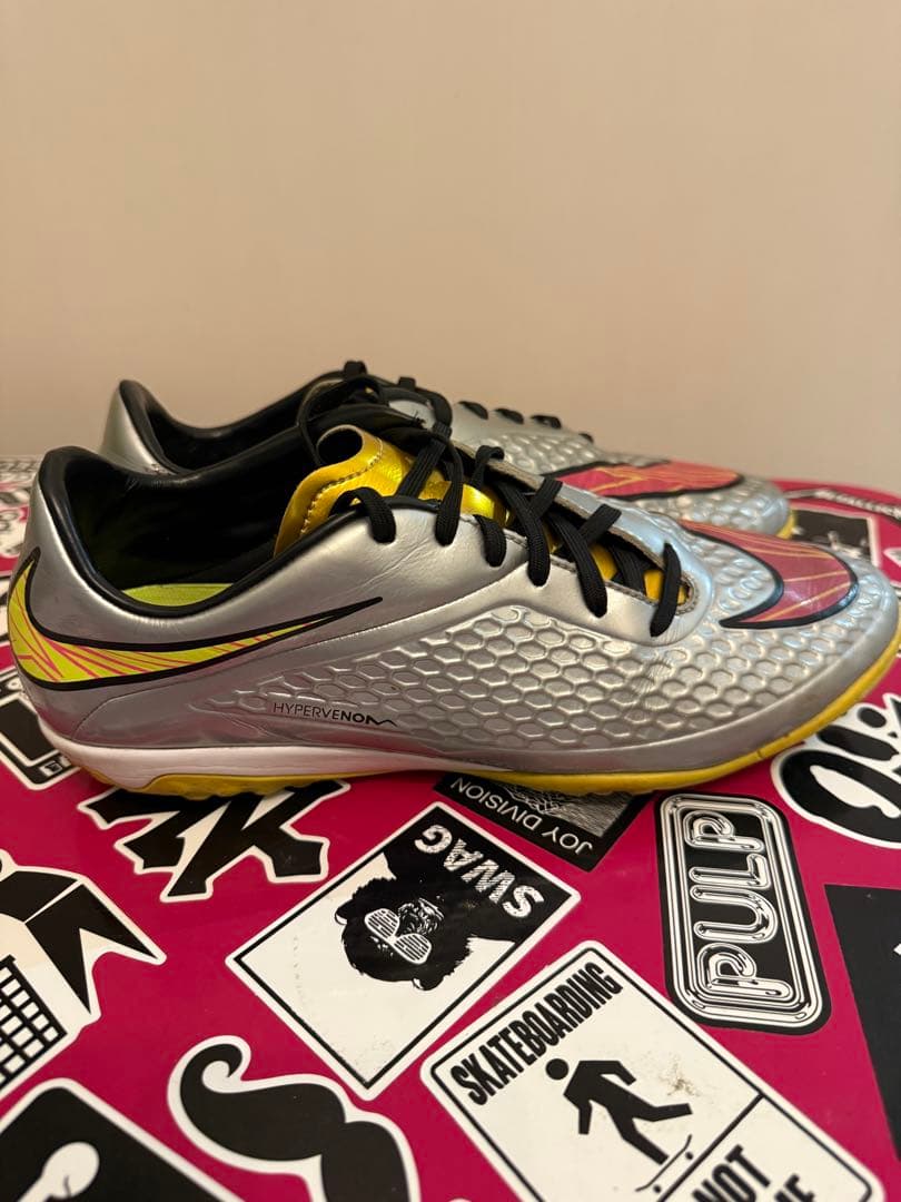 NIKE ナイキ　ハイパーヴェノムフェロンネイマールモデル