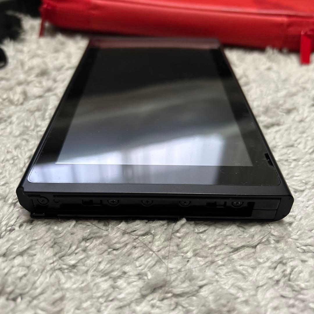 任天堂Switch 本体 箱なし　ソフトなし　マリオオデッセイエディション