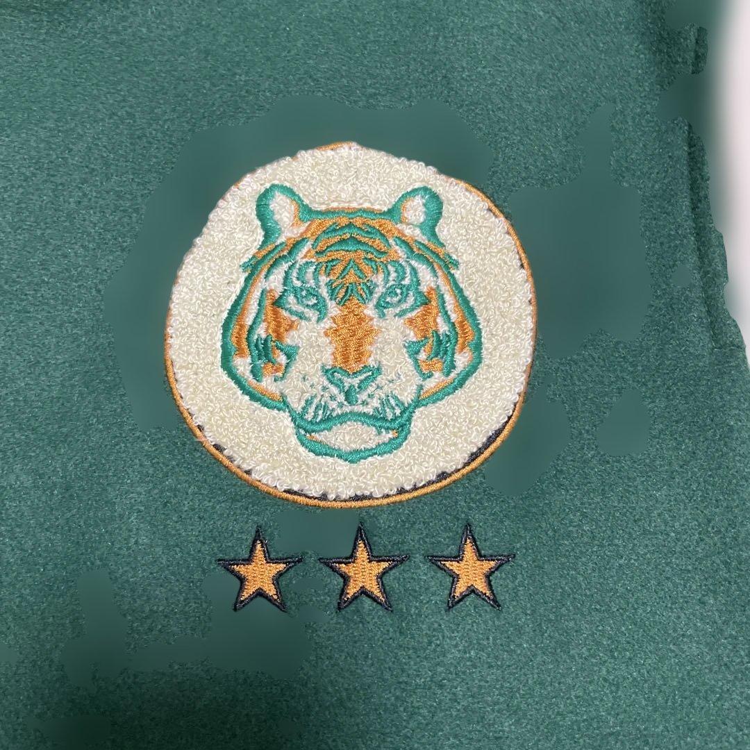 ストレンジャーシングス  ホーキンス スタジャン Sサイズ