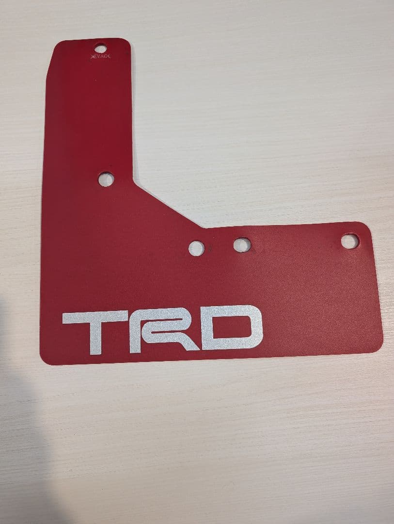 ハイエース　200系　TRD マッドフラップ　泥除け