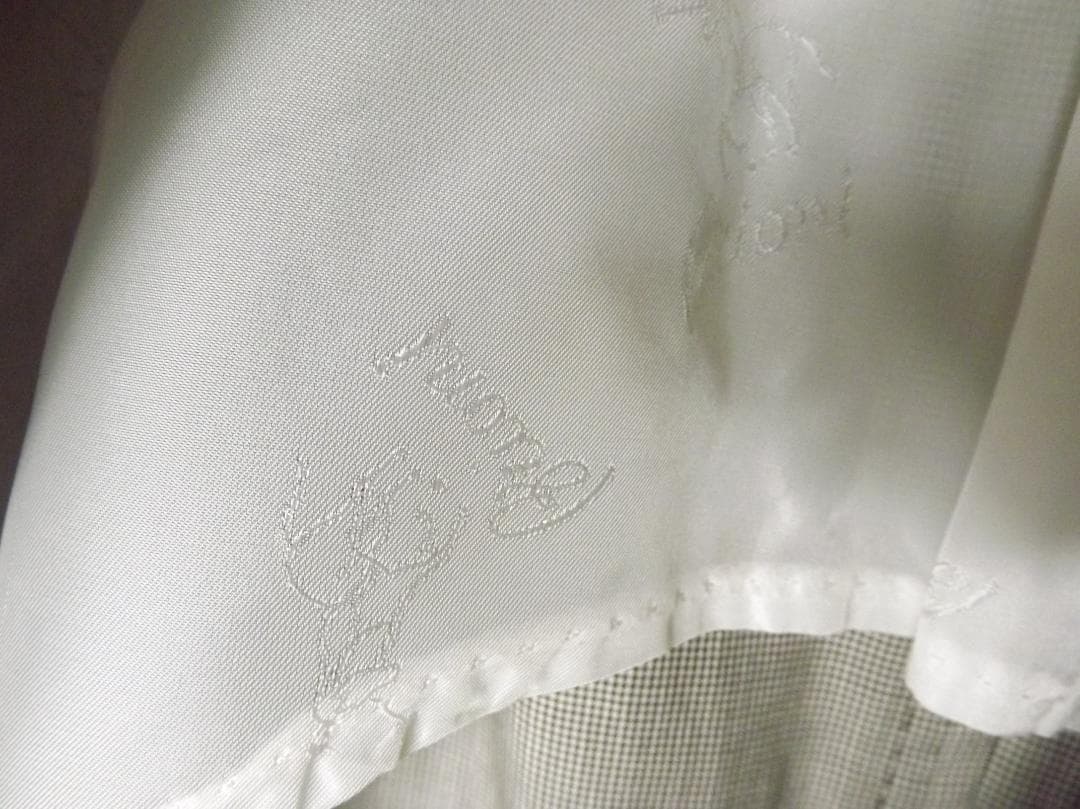 Brioni（ブリオーニ）イタリア製 シルク混 ストライプ テーラードジャケット