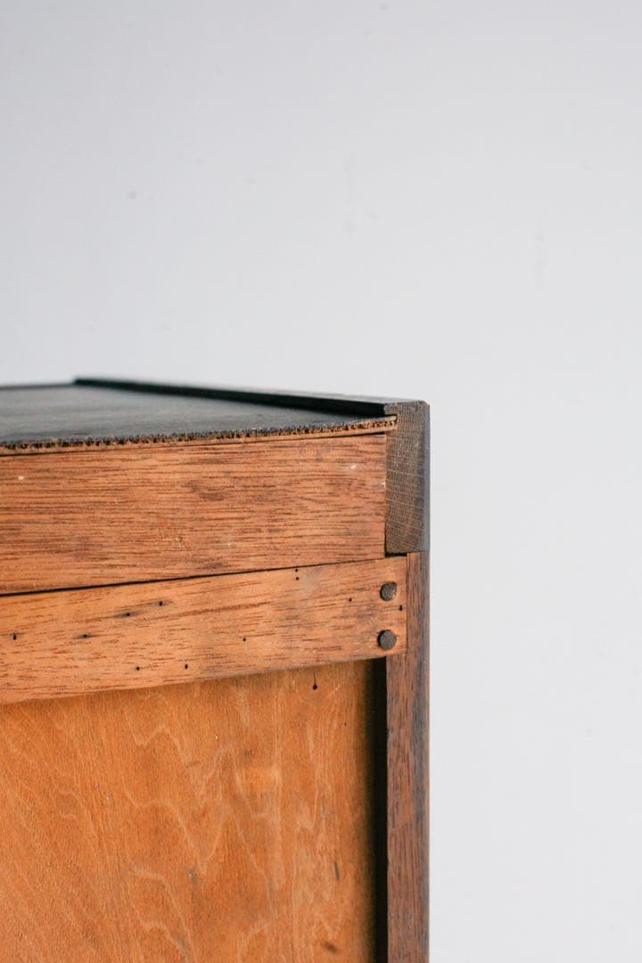 ガラス戸　収納棚　本棚　タモ材　シェルフ キャビネット　アンティーク　古家具