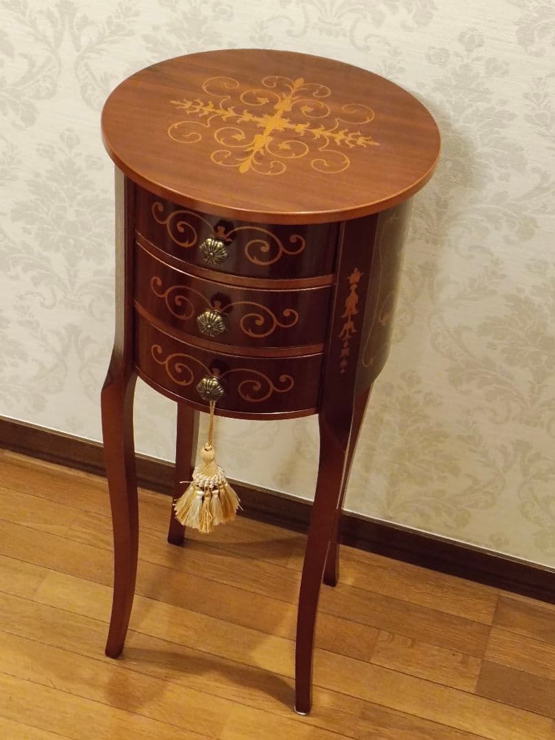 象嵌ベッドサイドテーブル