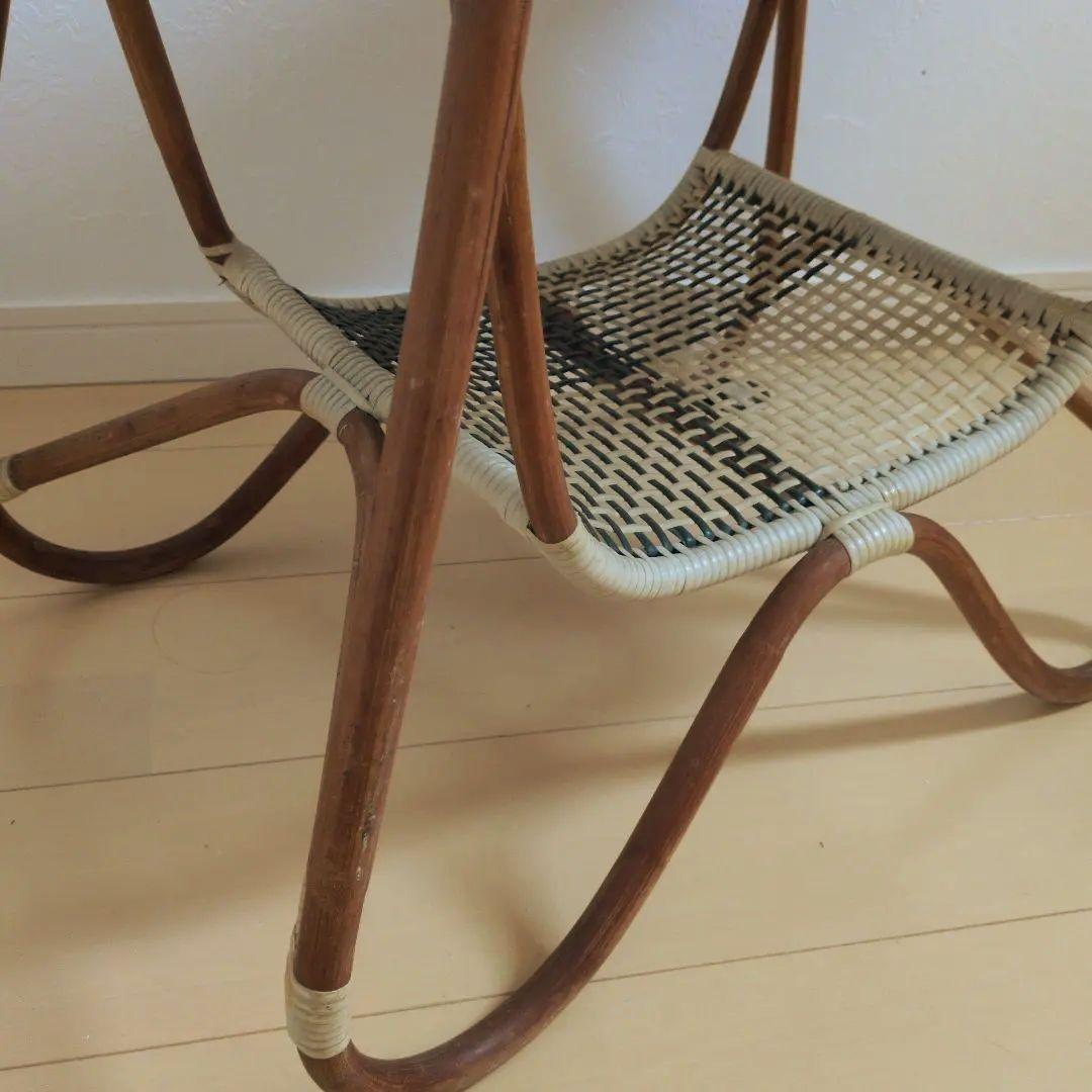 タイムセール！アンティークテーブル　ラタン脚