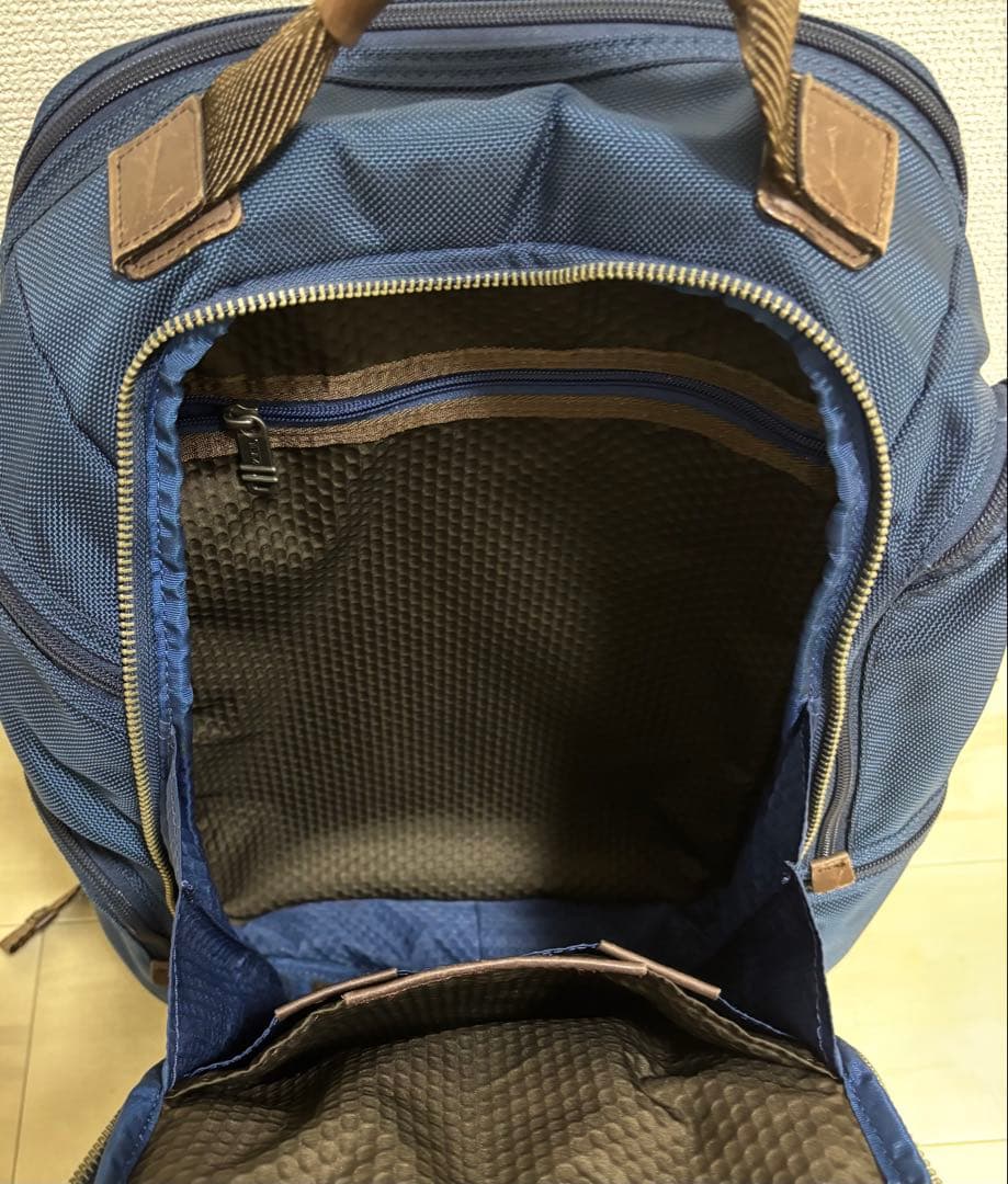 【美品】TUMI トゥミ ALPHA BRAVO キングスビル 本革 紺ネイビー