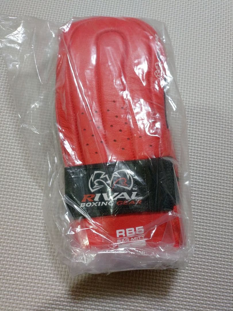 未開封　Rivalライバル　RB5 バッグ　ミット　パンチンググローブ
