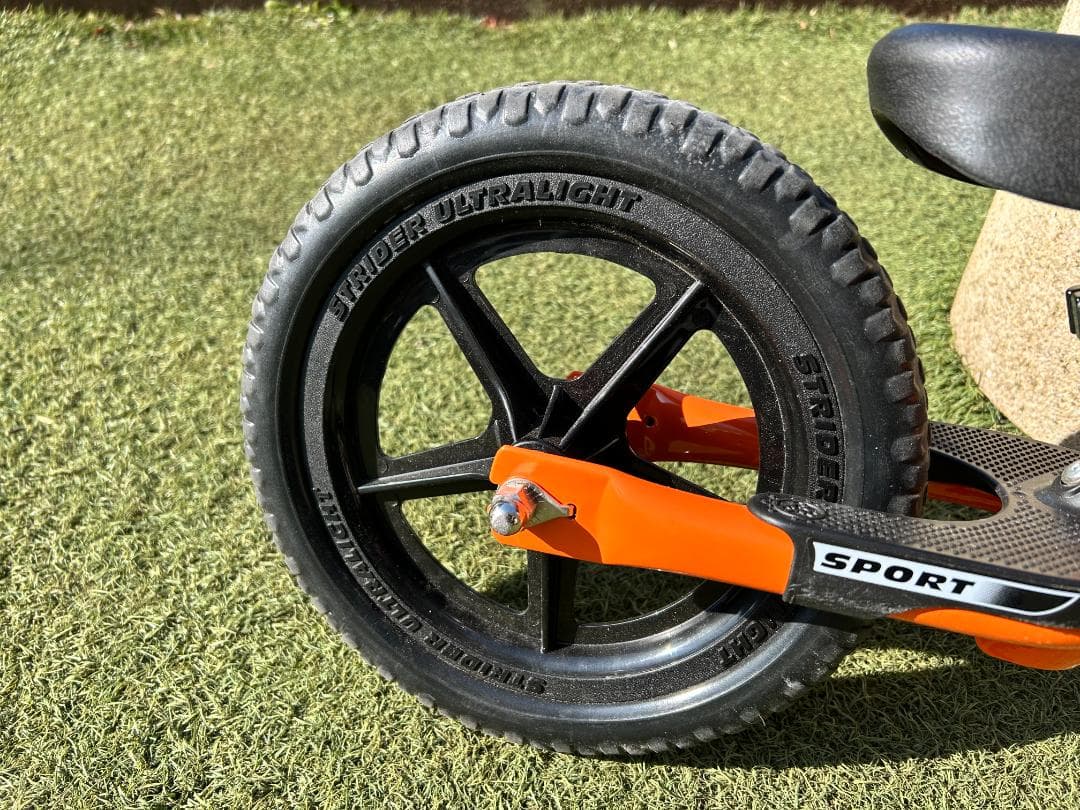 STRIDER SPORTS オレンジ 12インチ