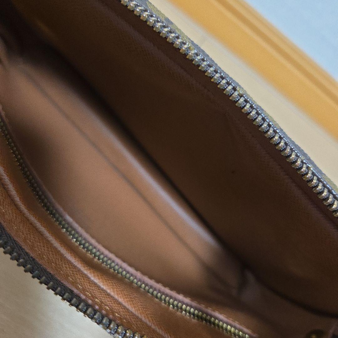 Louis Vuitton モノグラム　セカンドバッグ