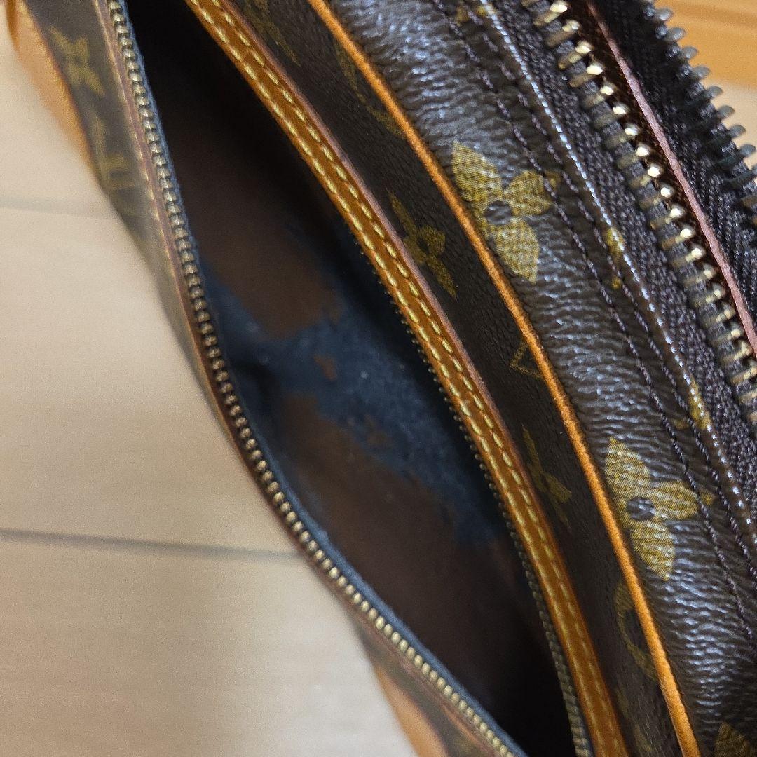 Louis Vuitton モノグラム　セカンドバッグ