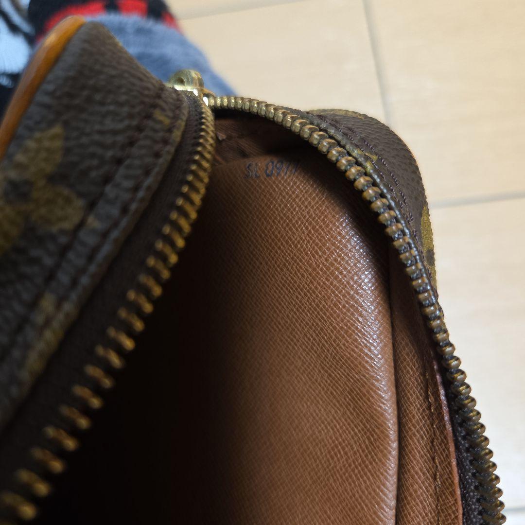 Louis Vuitton モノグラム　セカンドバッグ