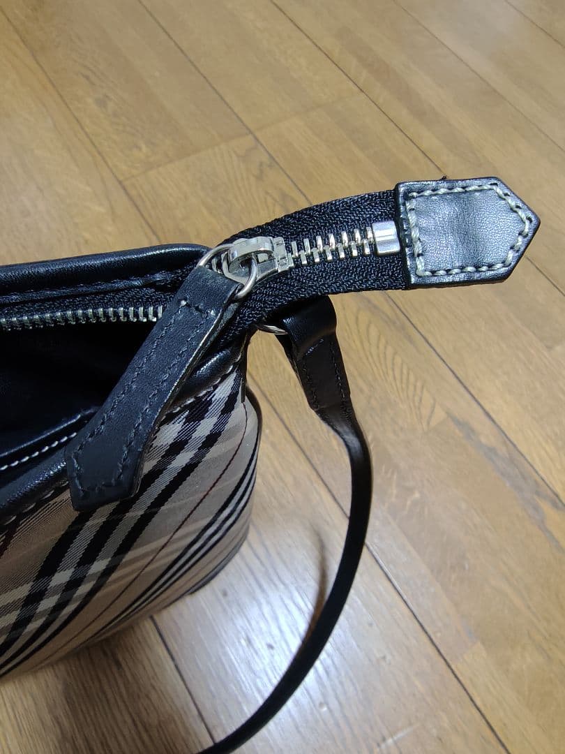 Burberry バーバリー ショルダーバッグ チェック ベージュ