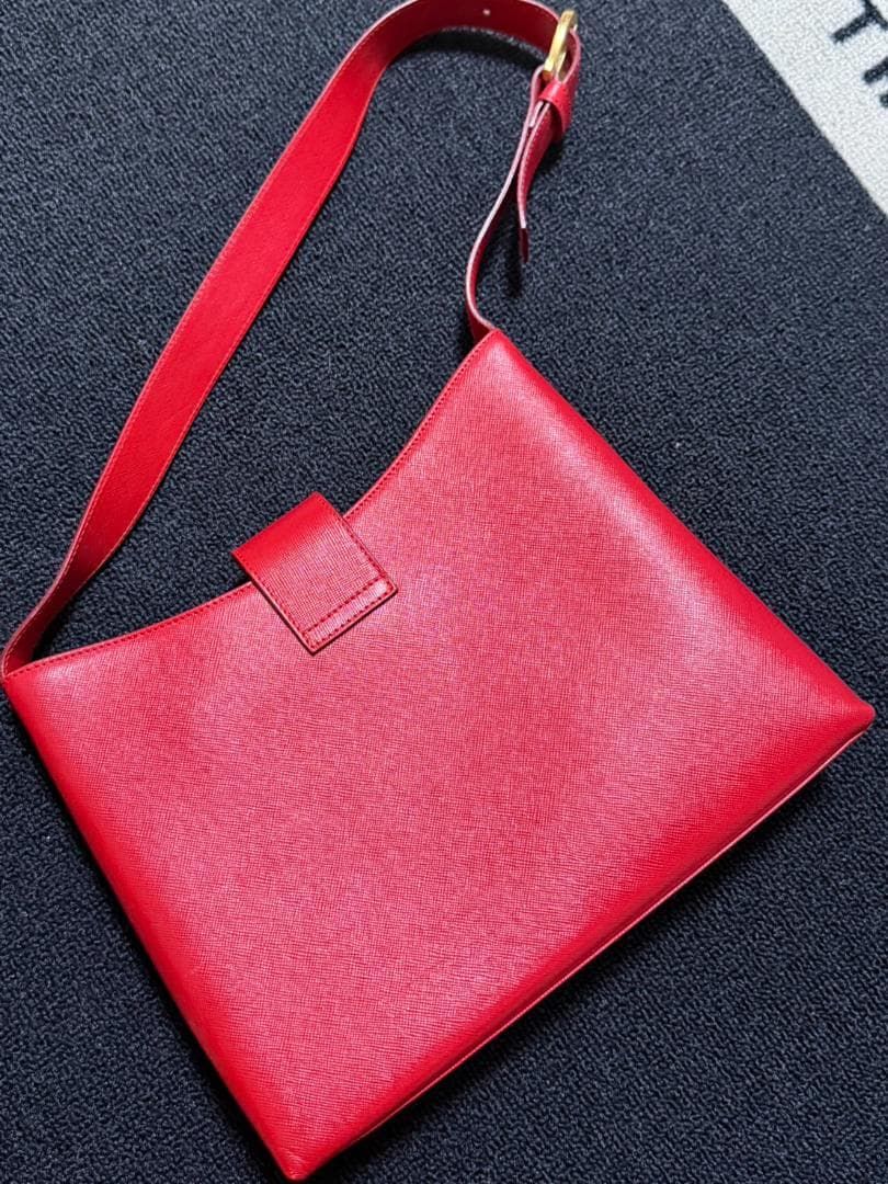 Salvatore Ferragamo フェラガモ ガンチーニ ショルダーバッグ