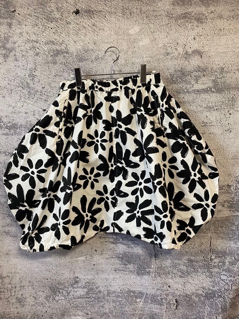 コムデギャルソン　フラワーカボチャパンツ