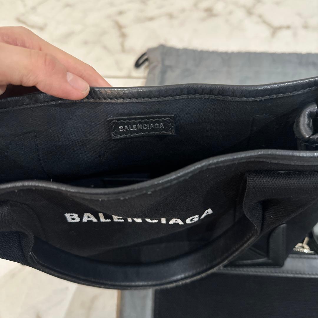 バレンシアガ　トートバッグ