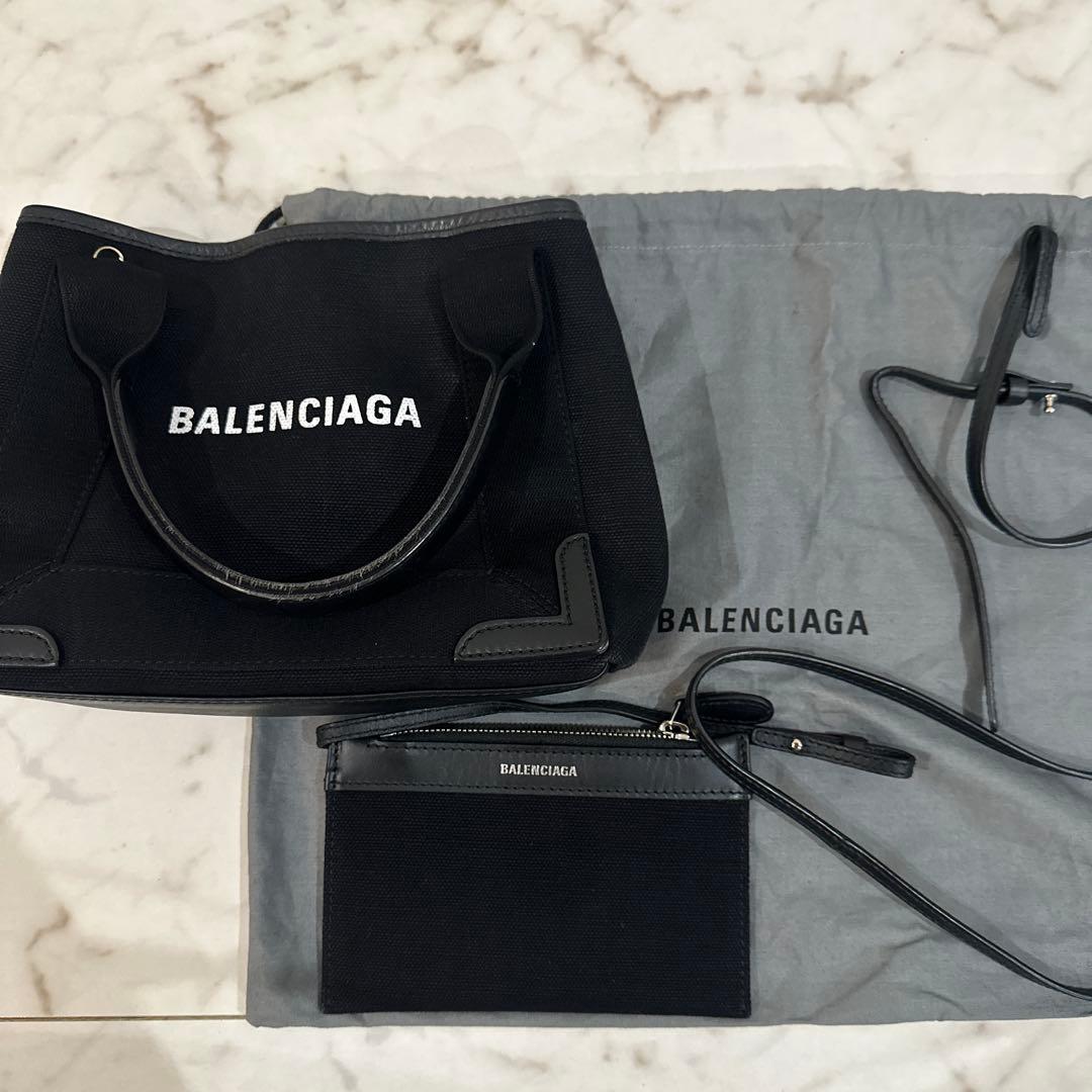 バレンシアガ　トートバッグ