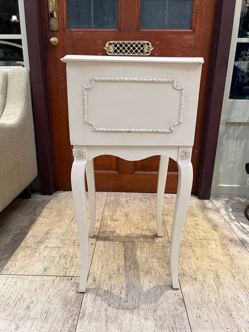 くー　アンティーク サイドテーブル