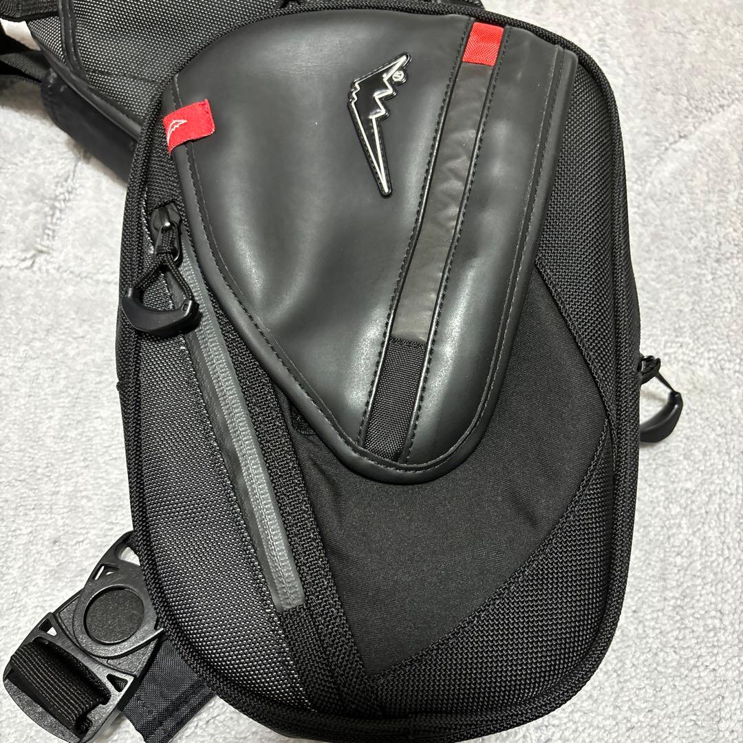 クシタニ　バイク用　レッグバッグ