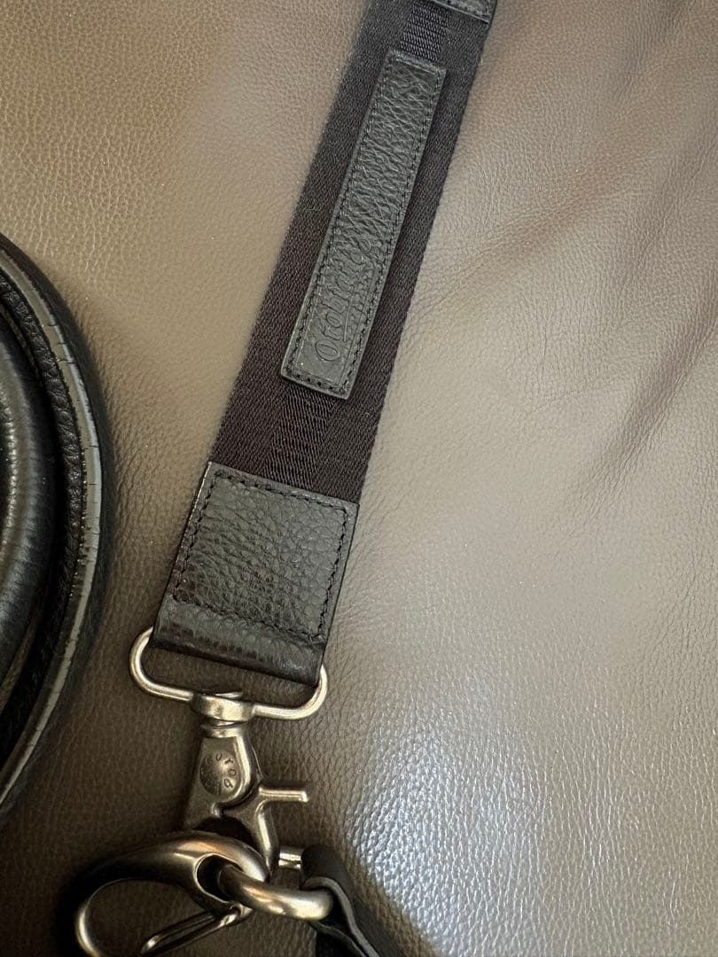 GIORGIO ARMANI 2wayショルダー　レザー　バッグ　黒