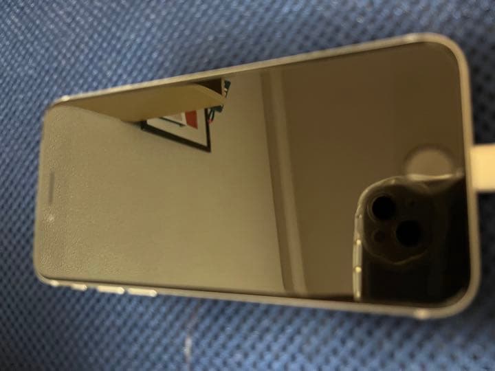 iPhonese第2世代SIMフリー