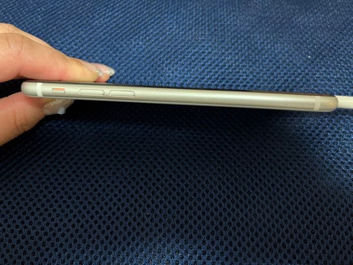 iPhonese第2世代SIMフリー