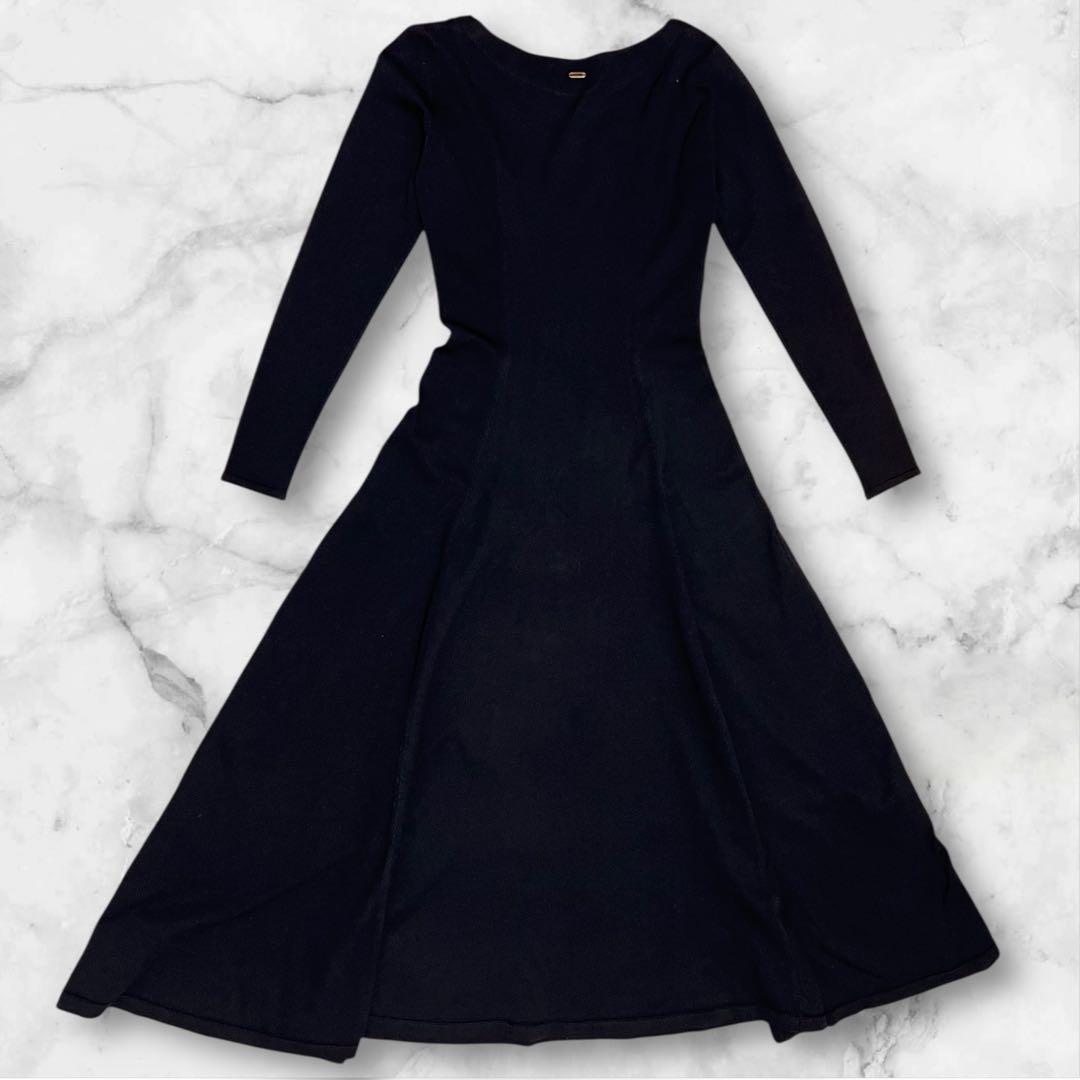 JENNE このデザイン 早い者勝ち ロングスリーブフレアニットワンピース L