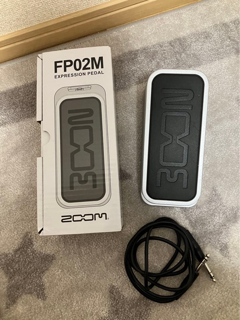 ZOOM B2 Four ベースエフェクター+ボリュームペダル