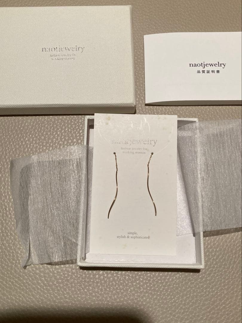 naot jewelryＫ10 Twist Earrings ツイストピアス