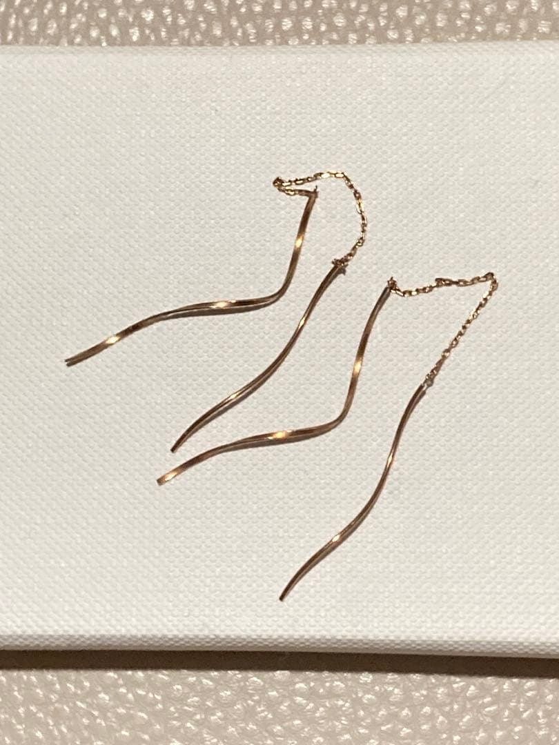 naot jewelryＫ10 Twist Earrings ツイストピアス