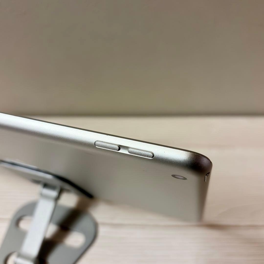 iPad 第9世代 10.2インチ 64GB Wi-Fi シルバー