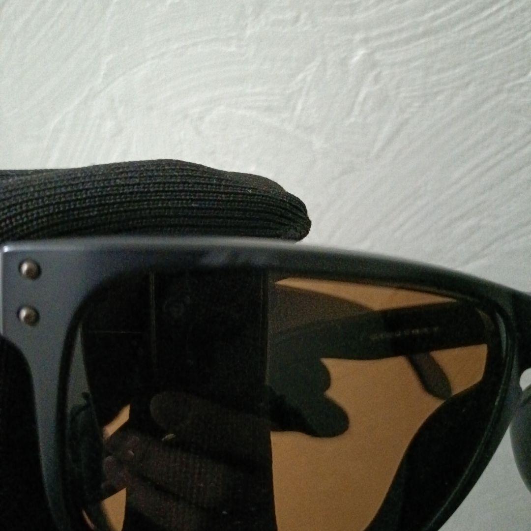 OAKLEY　HOLBROOK　ラスターオレンジ