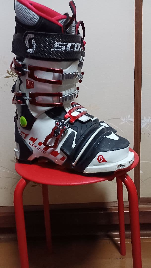 SCOTT テレマークスキー ブーツ ホワイト/ブラック/レッド