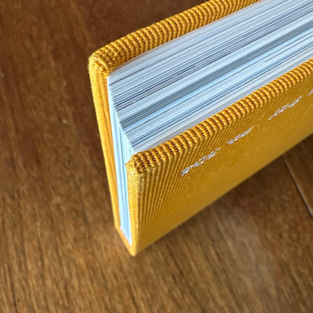 MOM ｜ Charlie Engman（チャーリー・エングマン） 写真集