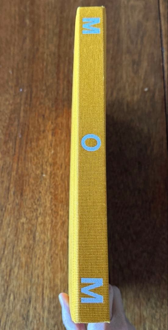 MOM ｜ Charlie Engman（チャーリー・エングマン） 写真集